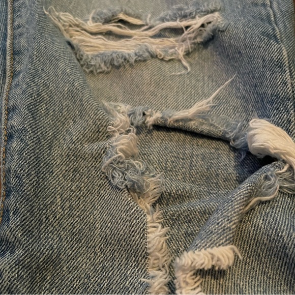 Levi’s • 501 S • Skinny • Women’s • Jeans • 25 X 30 • Button Fly • Distressed • - Picture 7 of 10